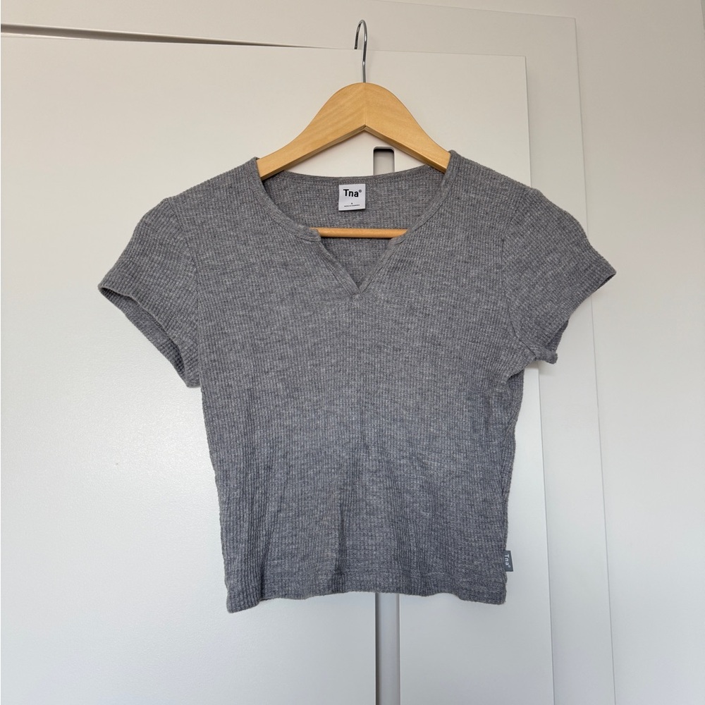 Aritzia TNA Gray Waffle Knotch Top
